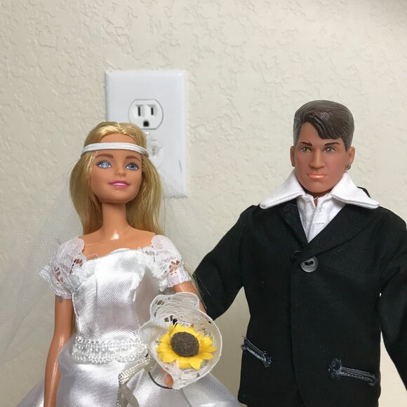 Mattel 2015 Barbie & 1990 Big Step Ken Bride and Groom Doll Set - Picture 2 of 6